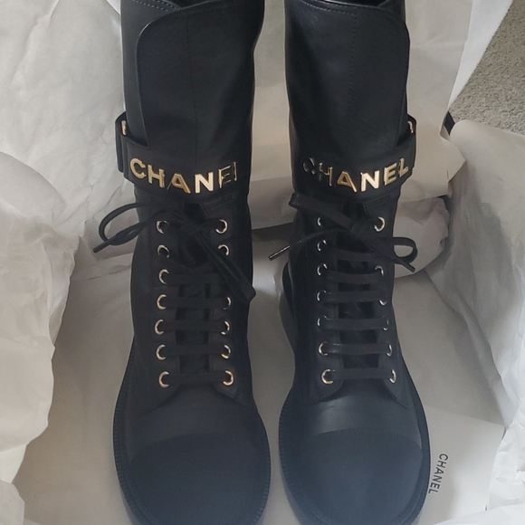 Chanel Beige/Black Quilted Leather Chain Combat Lace Up Tie Ankle